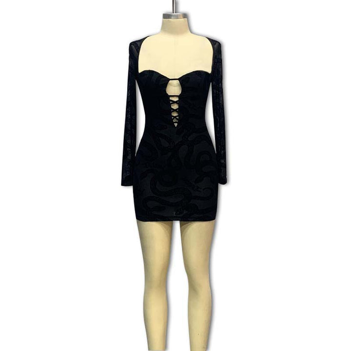 Dame Bodycon Kjole med gennemsigtige ærmer og raffineret snøre detalje Stilla
