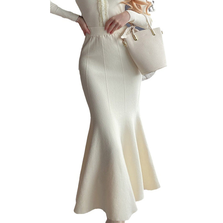 Kvinders elegante flared midi skirt lavet af fint strik Stilla