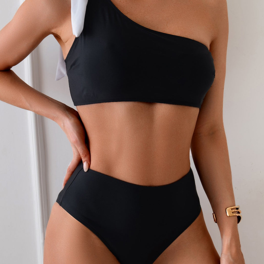 Dame Bikinisæt med asymmetrisk top og høj talje Skovae