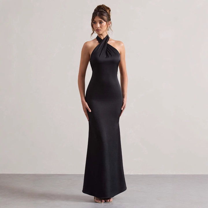 Dame Elegant aftenkjole med asymmetrisk halterneck og figursyet snit Stilla
