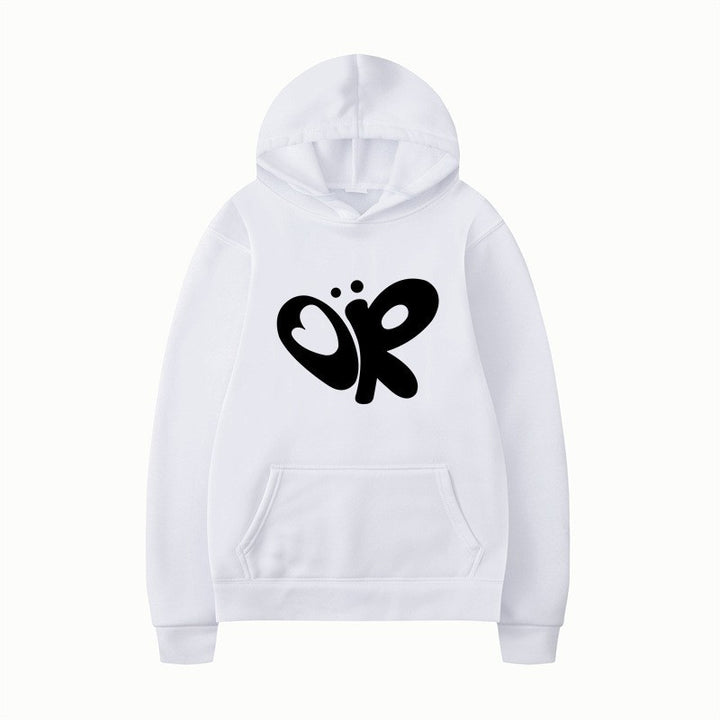 Dame hoodie med stort print og praktisk kænguru lomme Skovae
