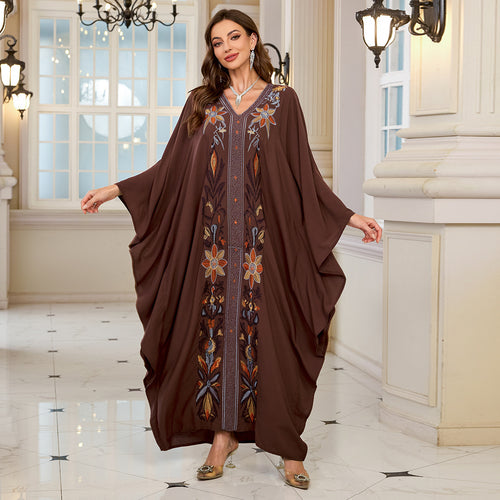 Dame kaftan med blomsterbroderi og flydende snit Stilla