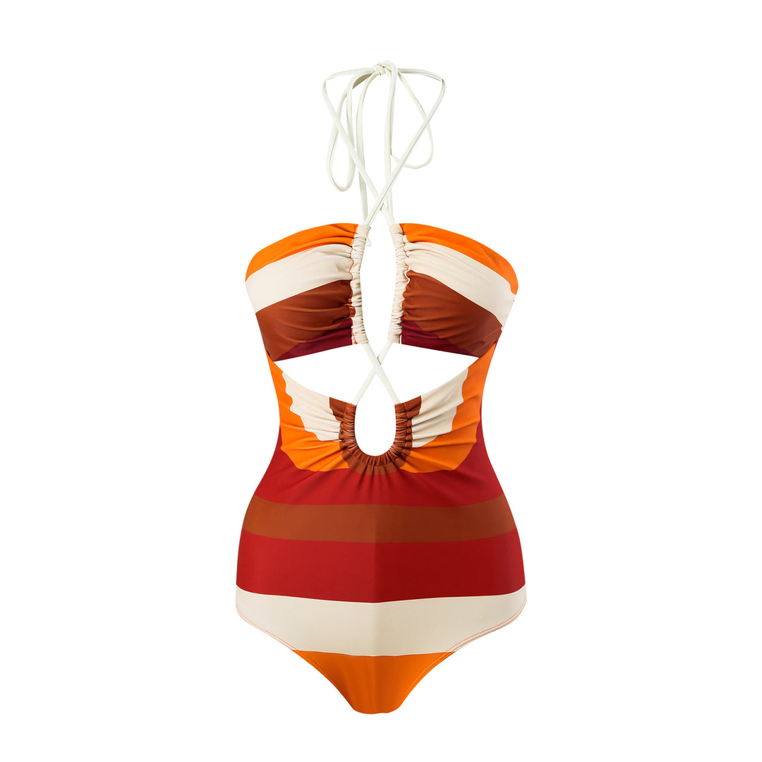 Dame trendy badedragt med unik rygskæring og smart sarong Stilla