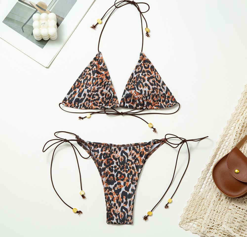 Damer trekant bikini lavet af elastisk materiale Stilla