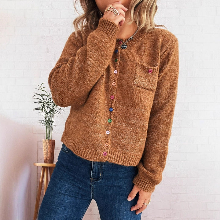 Kvinders hyggelige cardigan med farverige knapper og to lommer Stilla