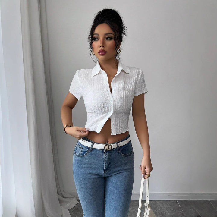 Dame nan taillet bauchfri kort blouse med crepe struktur skjortekrave og knapliste Skovae