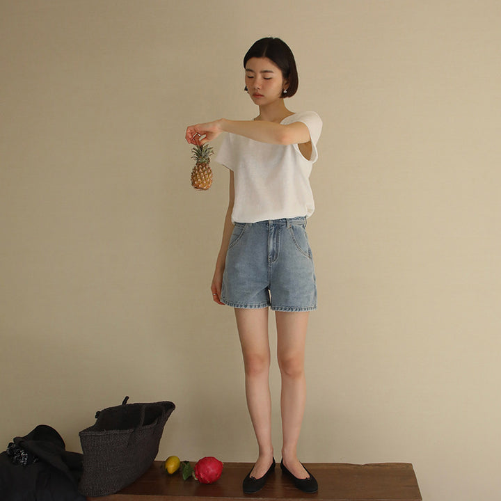Dame afslappede denim-shorts med elegant bindebælte og komfortabel pasform Stilla