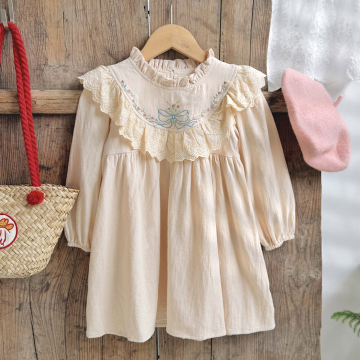 Pige vintage-inspireret flæsekjole med broderi Stilla