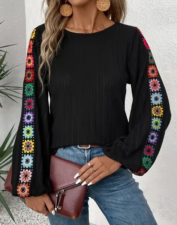 Dame sweater med unikke farvedetaljer Stilla