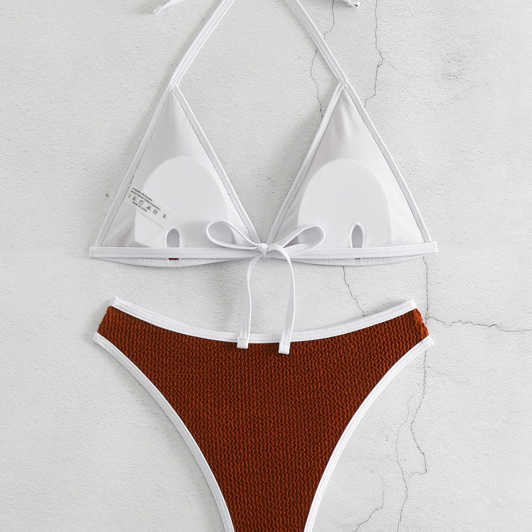 Dame Triangel-Bikini-Sæt med raffineret strukturdesign og justerbare stropper Stilla