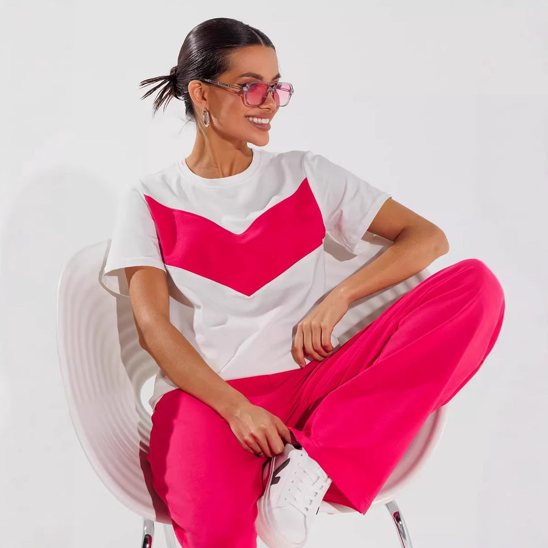 Dame casual T-shirt med moderne farveblok design og let oversized snit