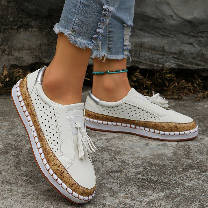 Dame sneakers i luftig design med mode pompom-detaljer og skridsikker sål Stilla