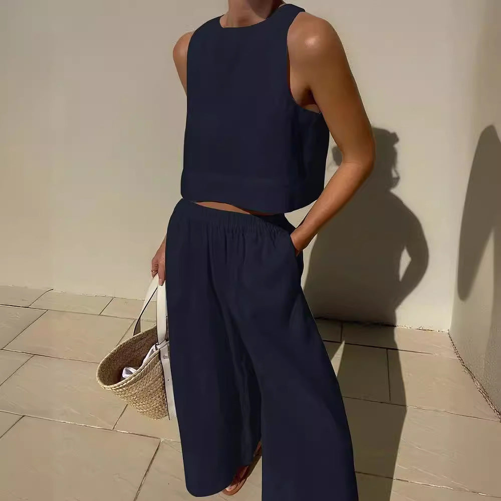 Dame fashionable sommerensemble i let linnedesign Stilla
