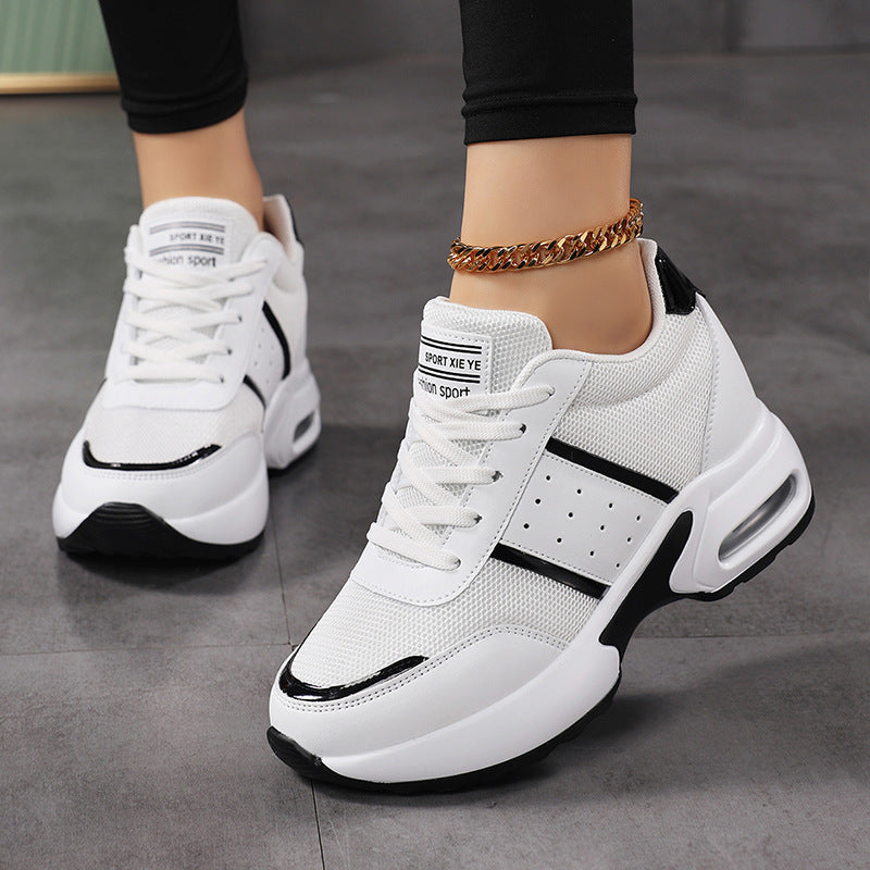 Dame nan sportliche plateau sneakers med luftkudefod og metallic-applikationer Skovae