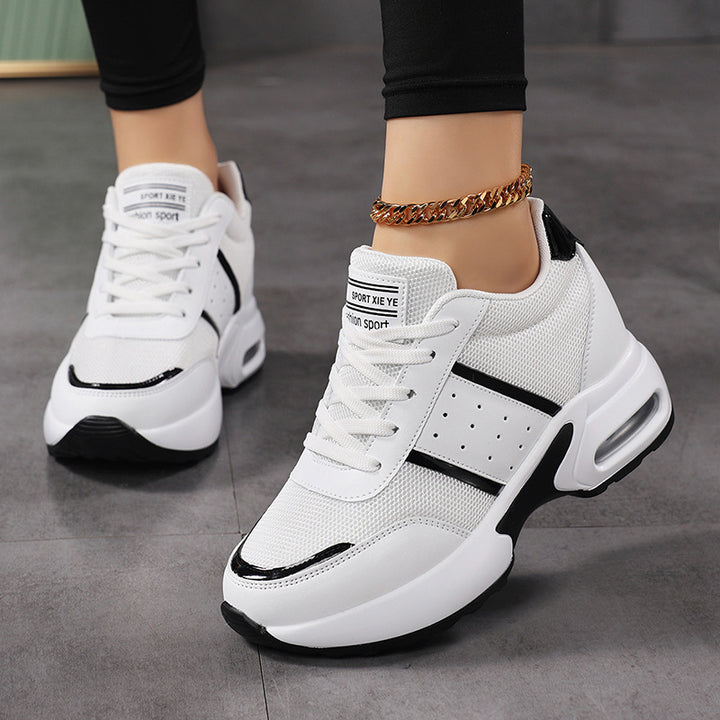 Dame nan sportliche plateau sneakers med luftkudefod og metallic-applikationer Skovae
