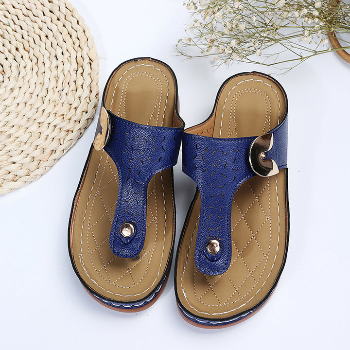 Damer Behagelig Tåsplit sandal med justerbar rem og polstret sål Stilla