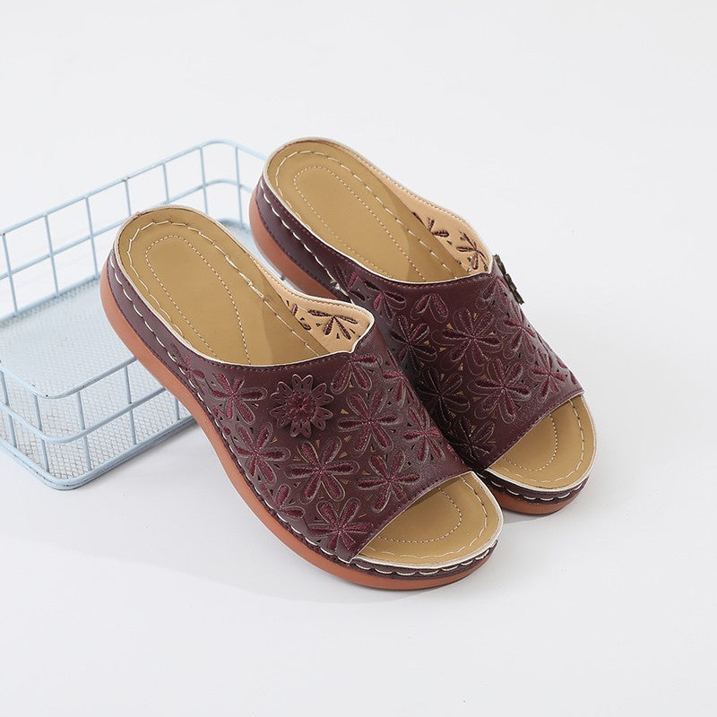 Dame Clogs med florale detaljer og ergonomisk fodseng Stilla