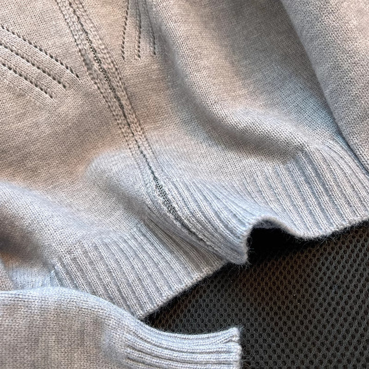 Kvinders sporty strikket sweater med dekorativ lynlås Stilla