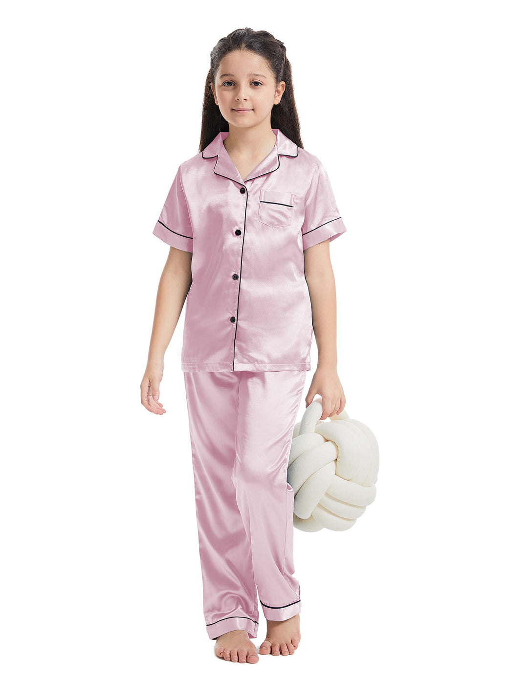 Dame pyjamasæt i luksuriøs satin med elegante syninger Stilla