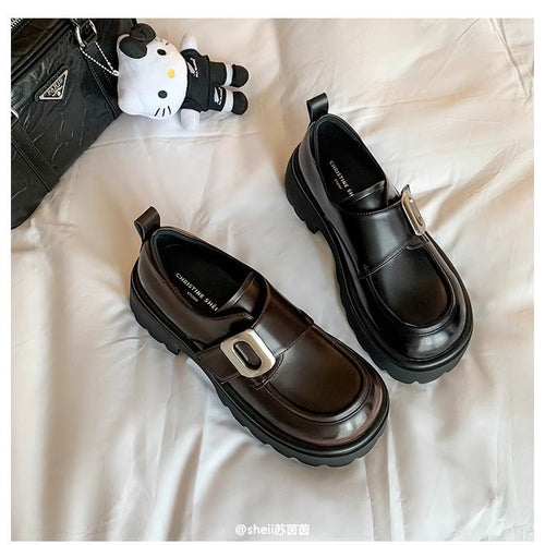 Dame Chunky Loafers med fashionable spændelement og robust sål Stilla