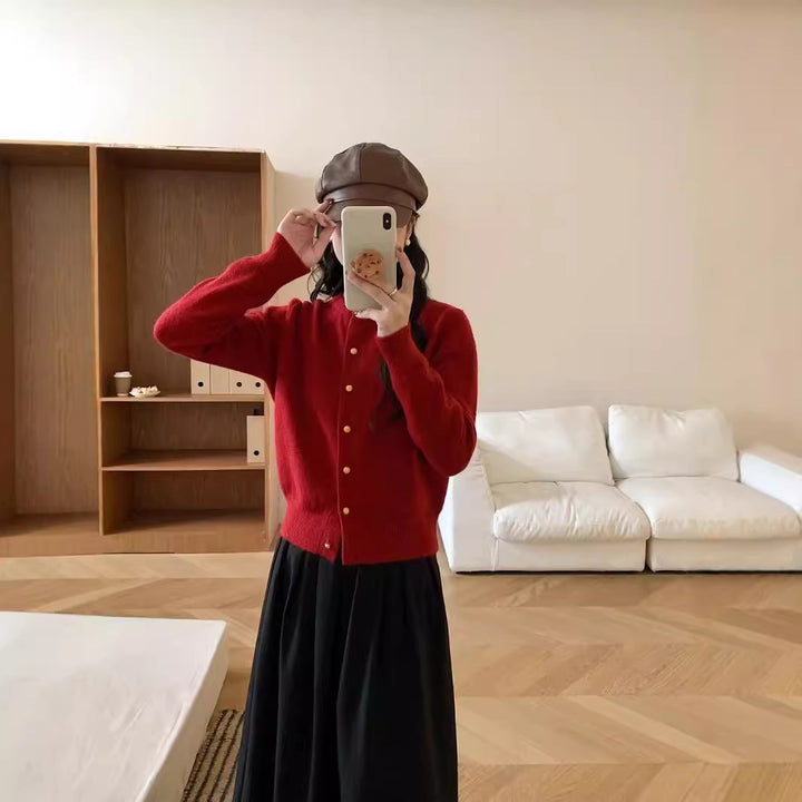 Kvinders cardigan med elegante knapdetaljer og blødt materiale Stilla