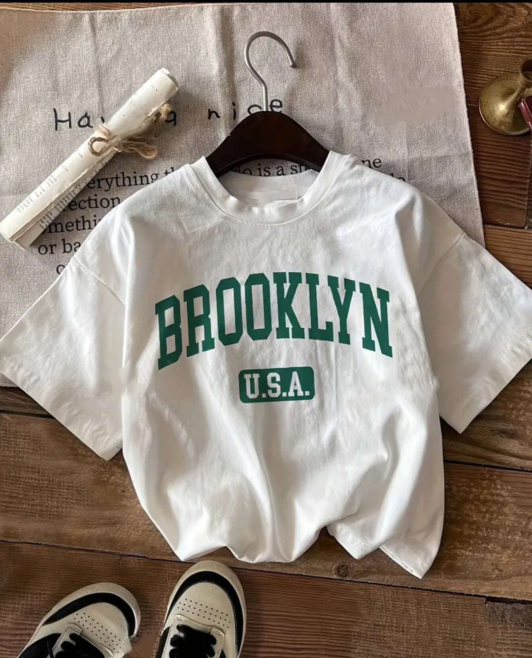 Dame oversized T-shirt med nostalgisk Brooklyn-design Stilla