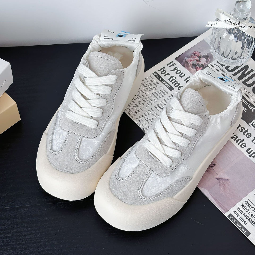 Dame Sporty Sneakers med innovativ materialkombination og tyk profilsål Stilla