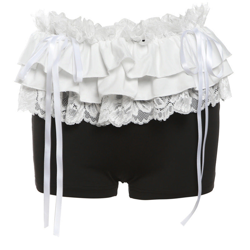 Dame shorts med flæse detaljer og blonde kant Stilla