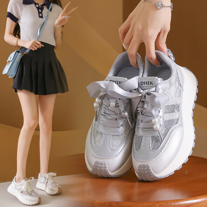 Dame Sneakers med elegant satin-overflade og glinsende detaljer Stilla
