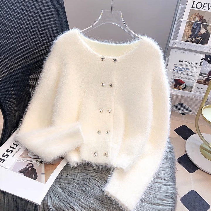 Kvindernes fluffy cardigan med hjerteknapper Stilla