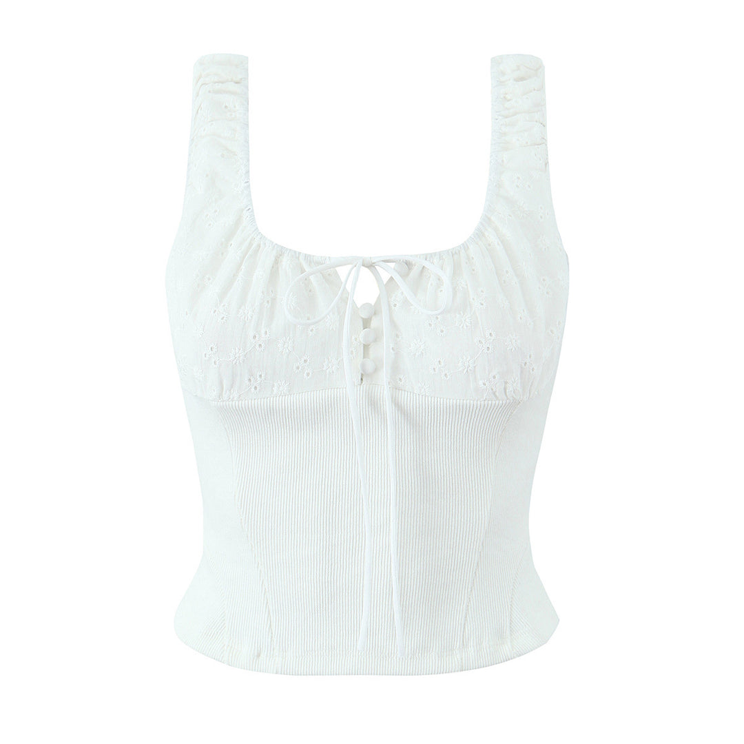 Dame Crop-Top med fine volanter og elegant udskæring Stilla