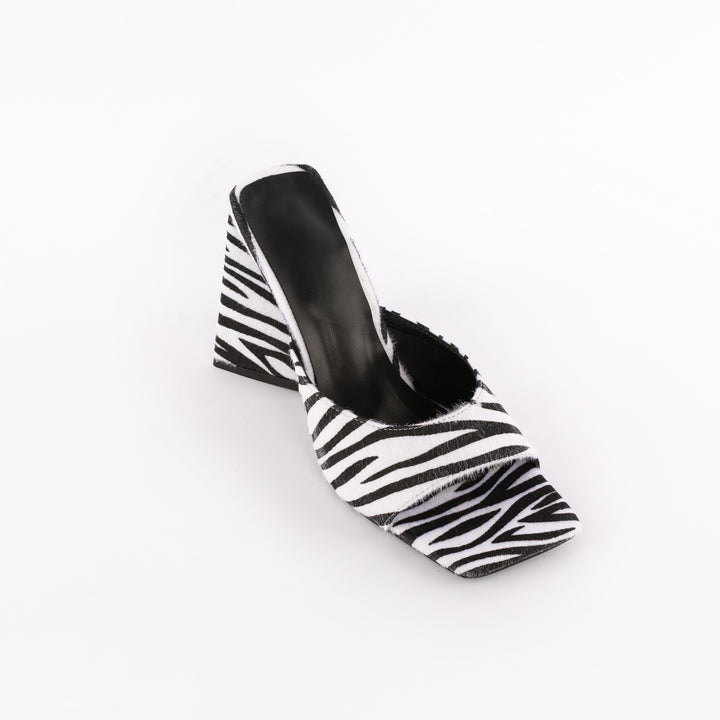 Femme Open-Toe Block Heel Mules med Bold Stripe Design Stilla