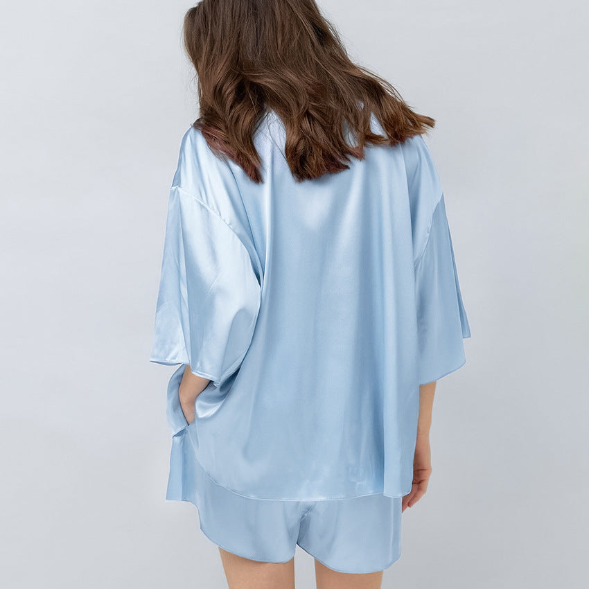 Dame Satin Pyjamasæt med kort overdel og løstsiddende shorts Stilla