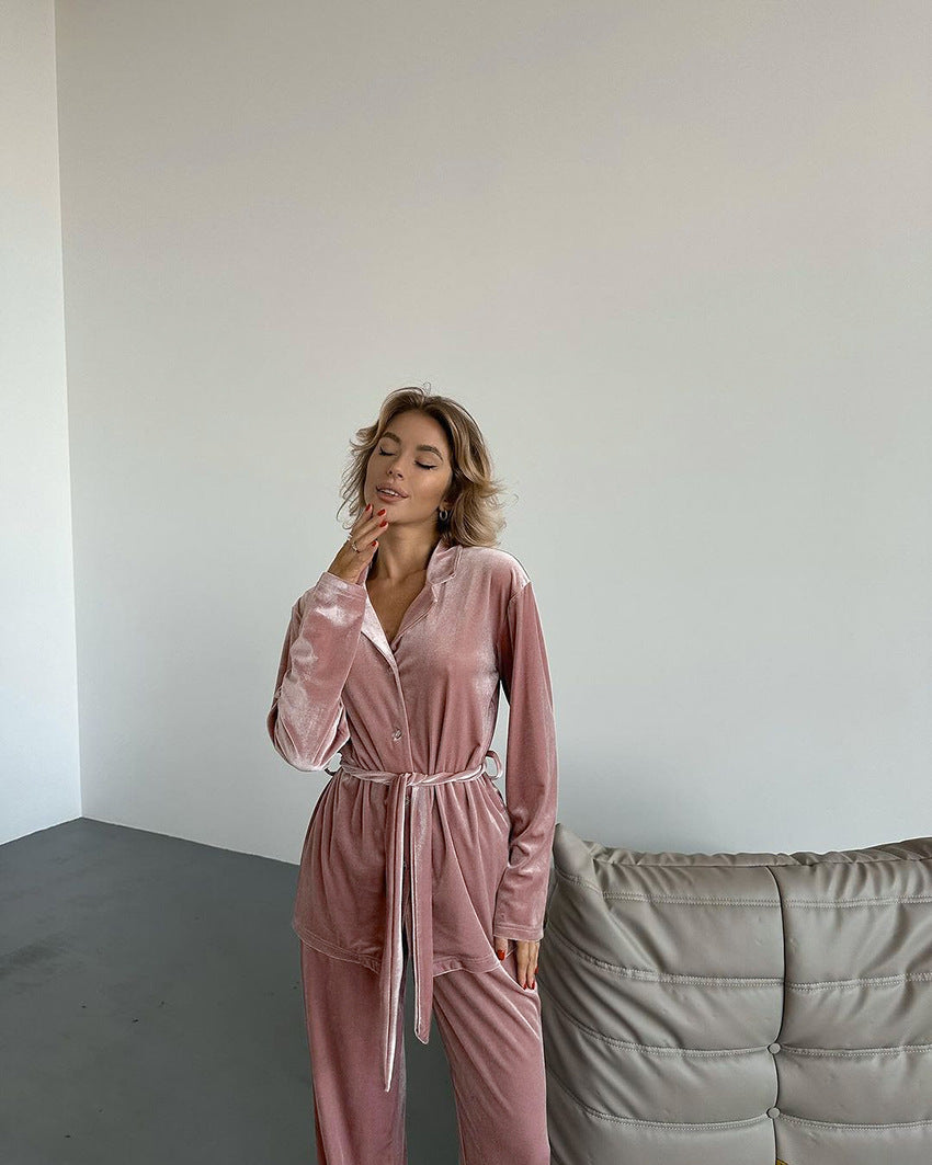 Dame Luksuriøs Velour-Loungewear-Sæt med Bælte og Langærmet Bluse Stilla