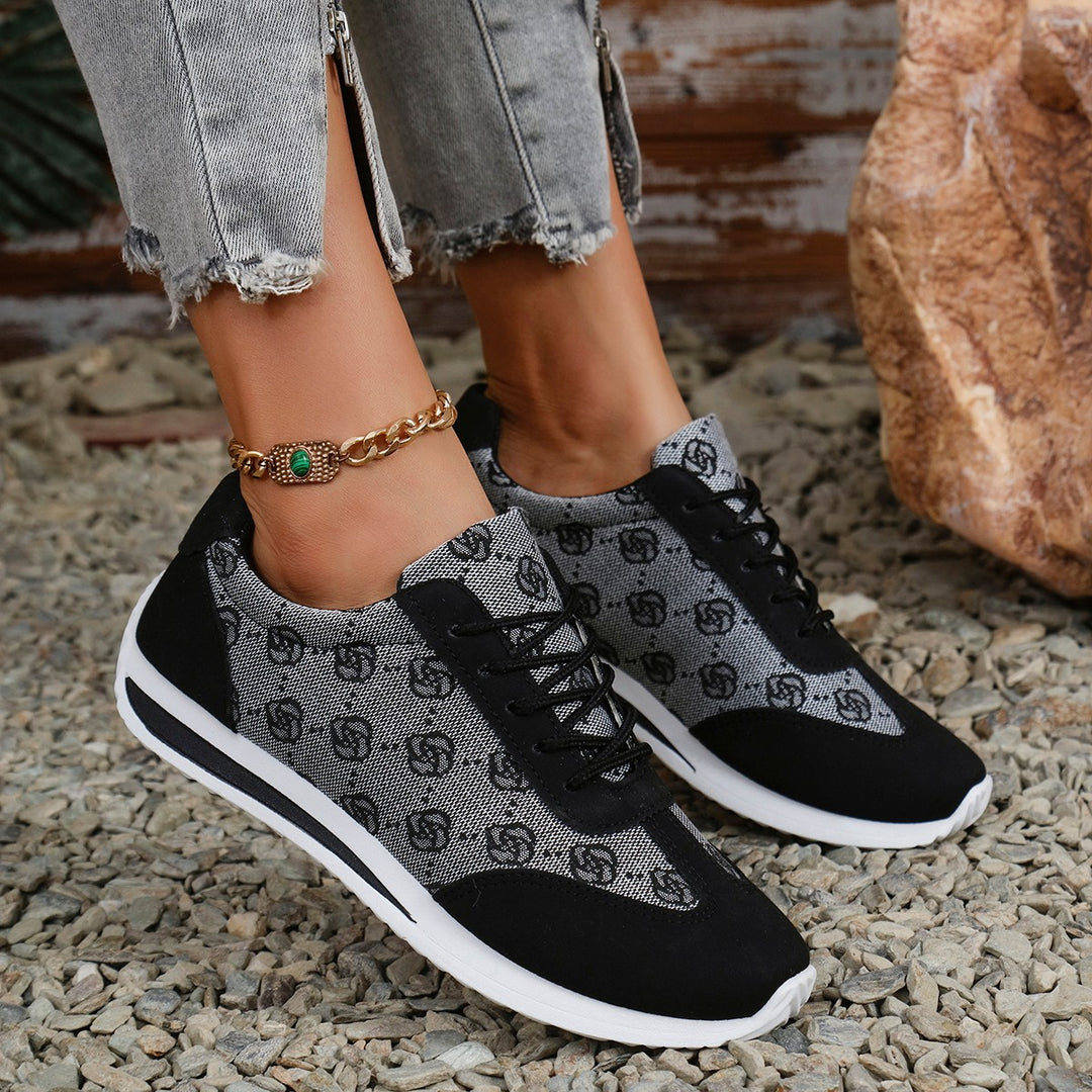 Dame Sneakers i sporty design med åndbart overmateriale og komfortabel sål Stilla