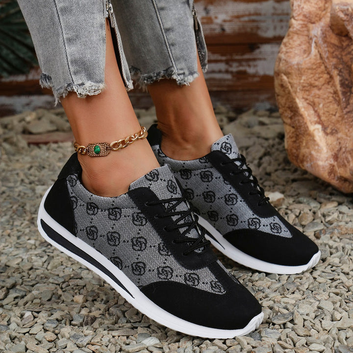 Dame Sneakers i sporty design med åndbart overmateriale og komfortabel sål Stilla