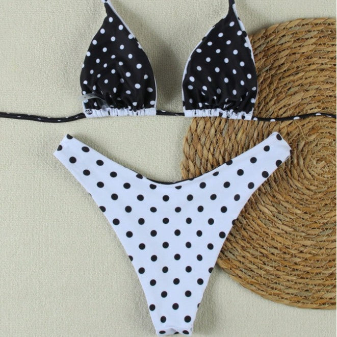 Dame Triangel-Bikini-Sæt med moderne prik-design Skovae