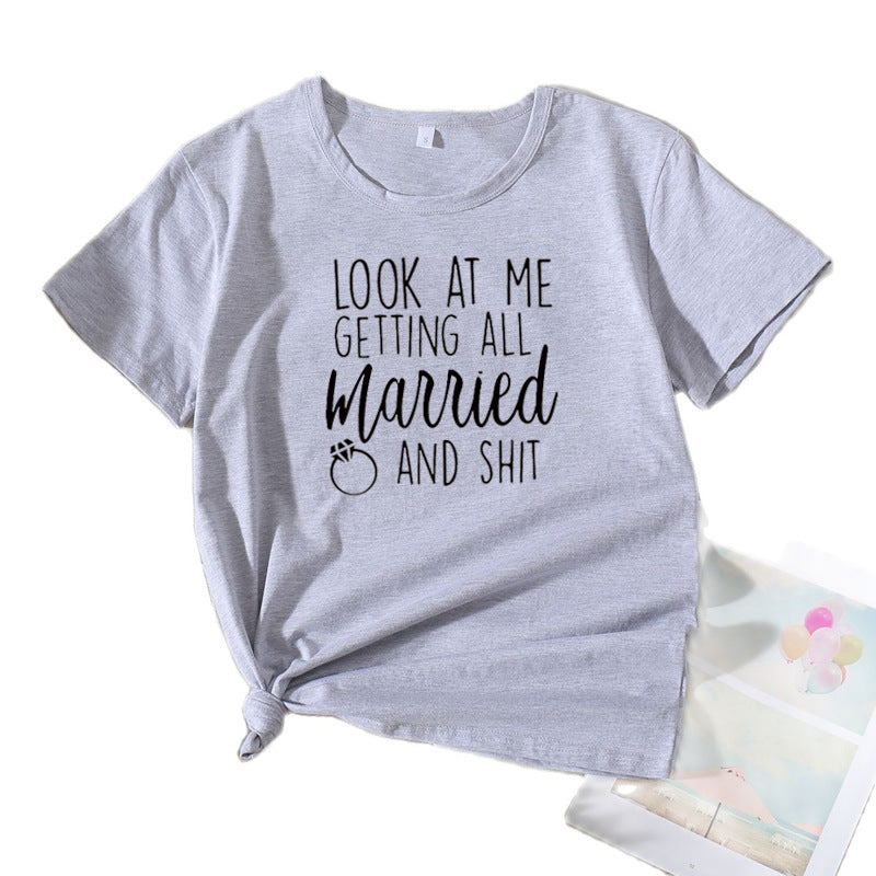 Dame Casual Bryllup Humor T-shirt Stilla