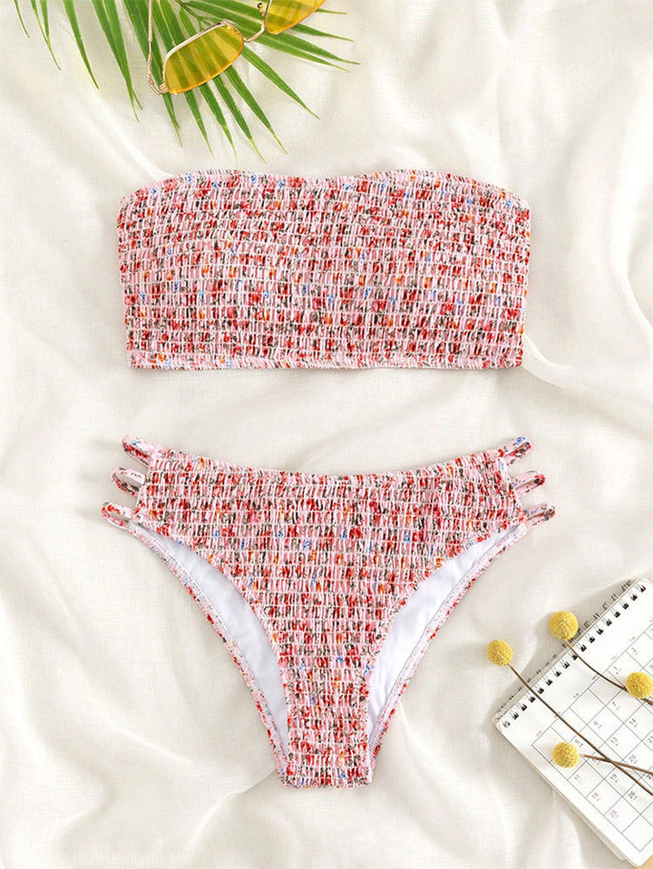 Dame Bandeau-Bikini med trendy flæse-design og elastisk høj skæring Skovae
