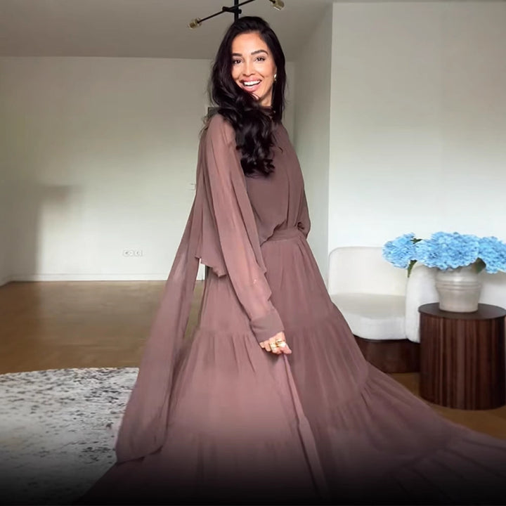 Dame maxikjole med transparente ruffles detaljer og elegant halterneck Stilla