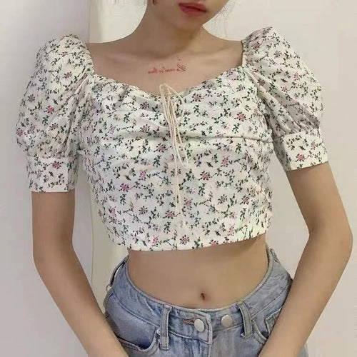 Kvindernes crop top med puffærmer og blomstermotiv