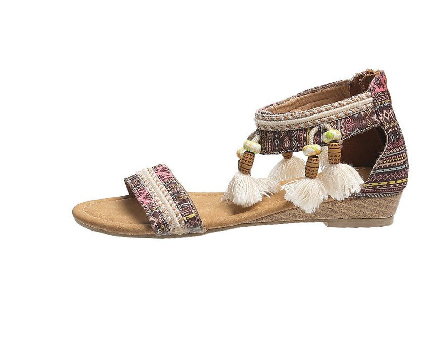 Dame Moda-sandaler med glade frynse-detaljer og komfortabel kile-sål Stilla