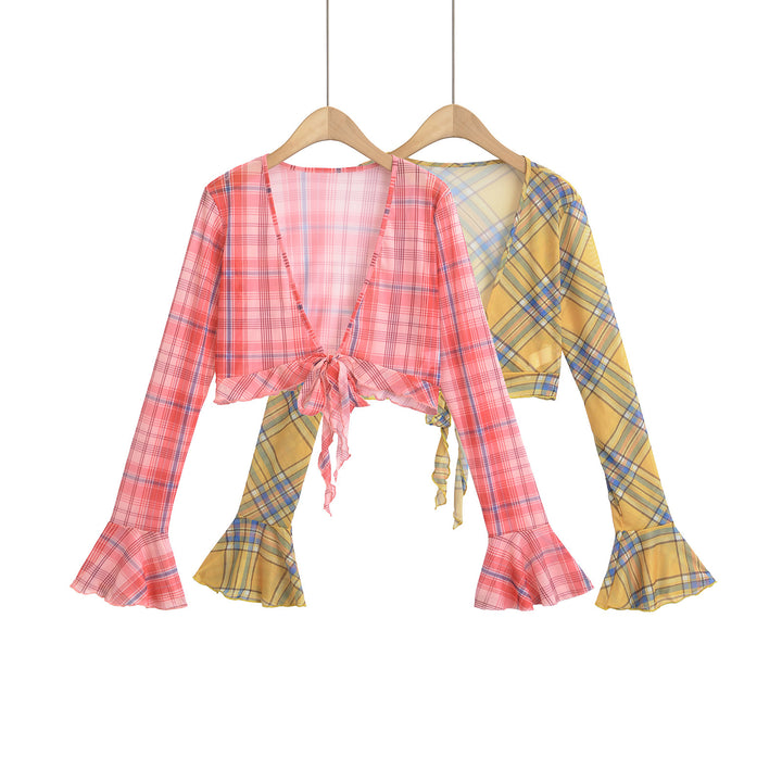 Dame cropped bluse i ternet design med bindedetalje og udvidede ærmer Stilla