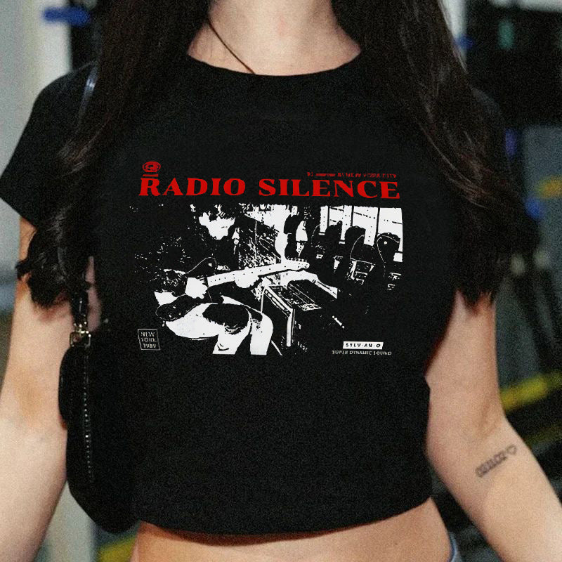 Dame Crop-T-Shirt med frugtagtig kirsebærdesign og løs pasform Skovae