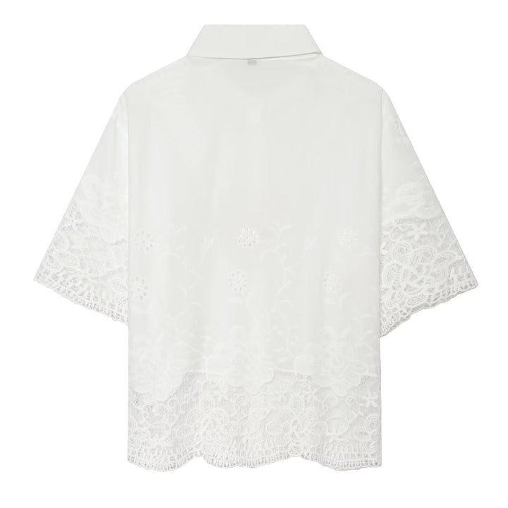 Dame kortærmet bluse med filigran spidsen detalje Skovae