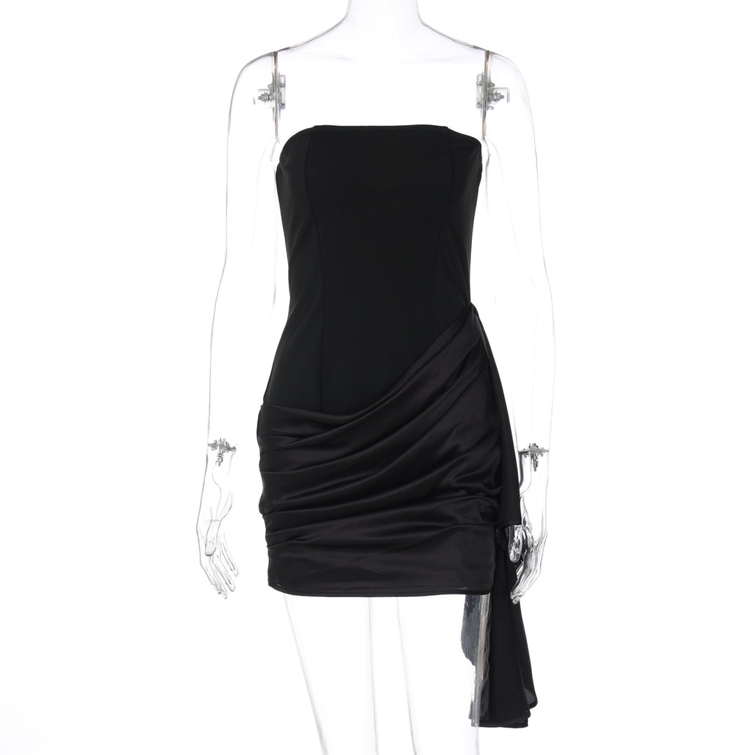 Dame Elegant Minikjole med off-shoulder design og raffinerede draperinger Skovae