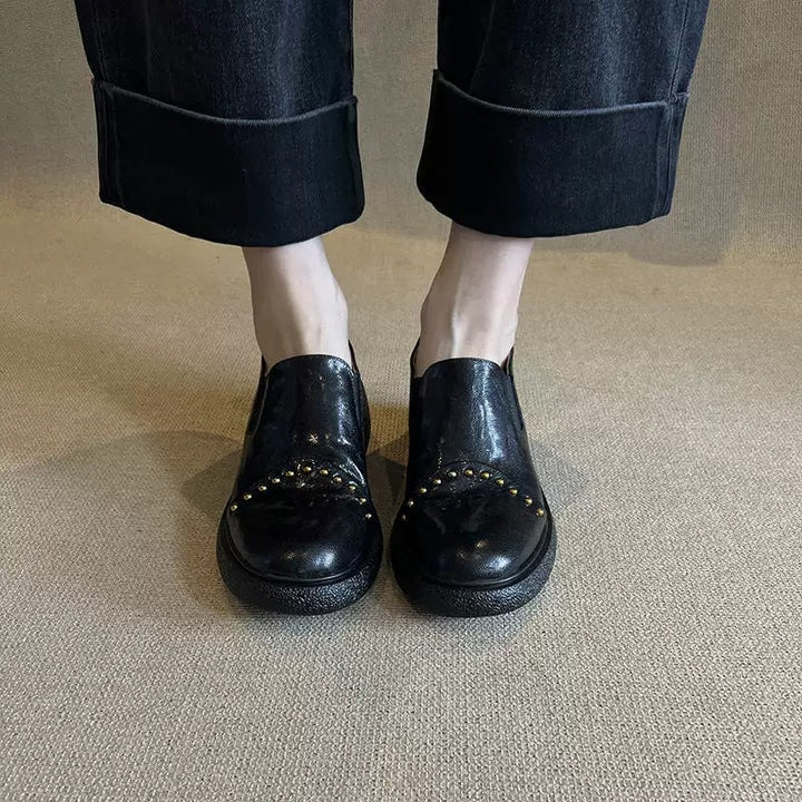 Dame Mode Slip-ons med glitrende nitter og komfortabel sål Stilla