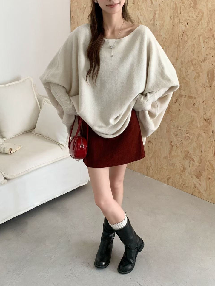 Kvinders oversized strikket sweater med en afslappet skæring og dramatiske ærmer Stilla