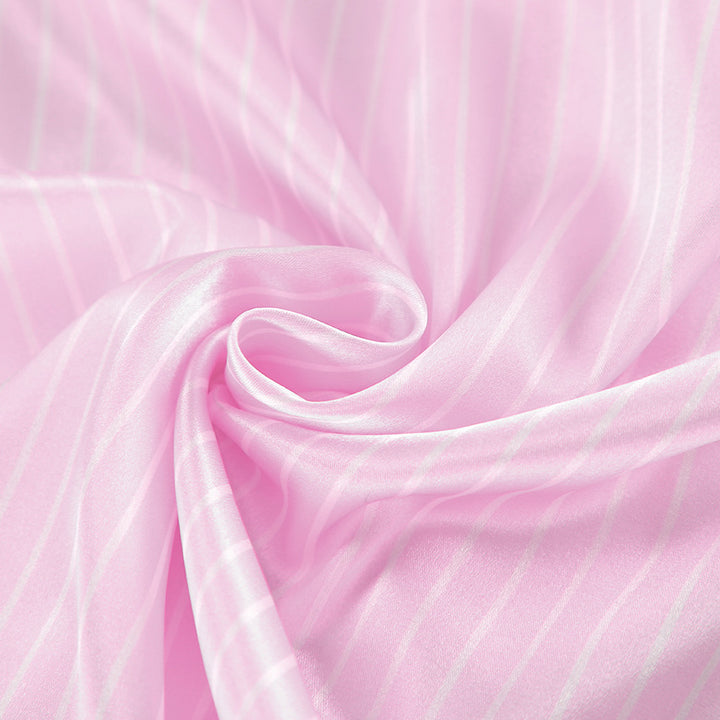 Dame Satin Kort-Pyjama-Sæt med elegant stribedetail og behagelig pasform Stilla