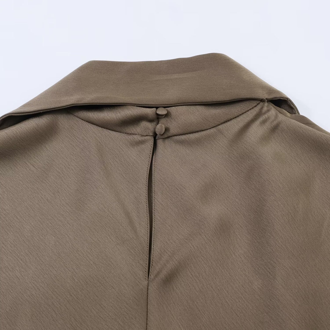 Dame omslag kjole med elegant asymmetrisk snit og delikat spidser embellishment Skovae